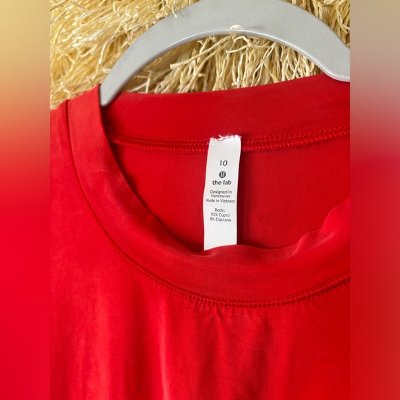 Lululemon Lab💎RARE NWOT💎Cupro Sumu-Su Tee💎Fiery Red💎Size 10 - Picture 13 of 16
